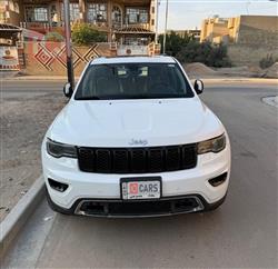 جیپ گراند شیرۆکی